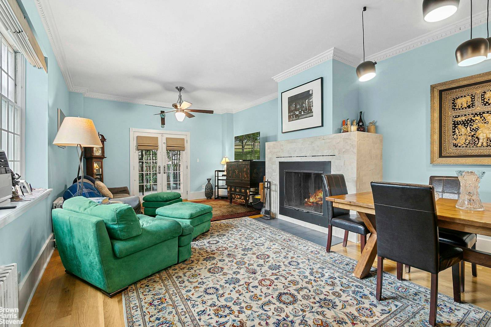 A Unique and Impeccable Georgian style Townhouse can be your next home !