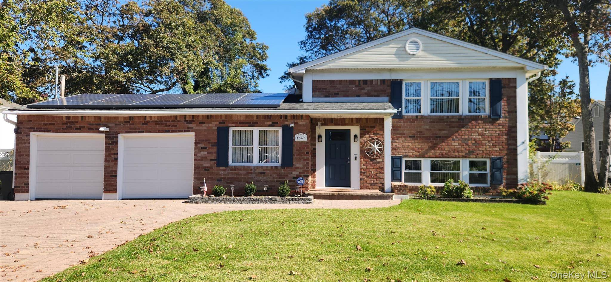 A True Gem in the Heart of Holbrook !