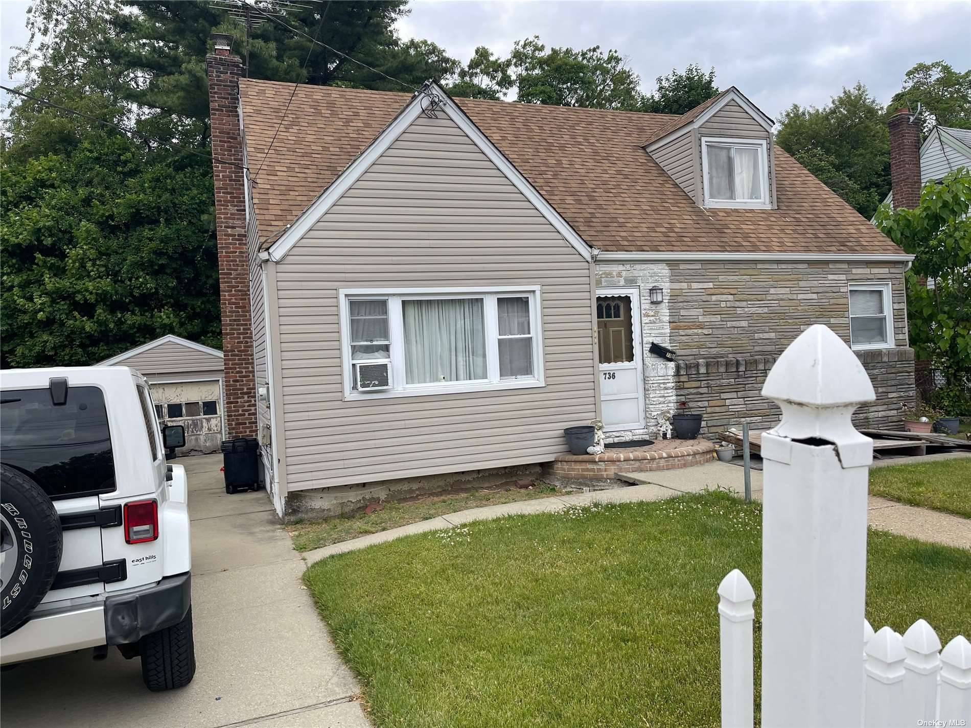 736 Oriole Avenue, West Hempstead, NY 11552