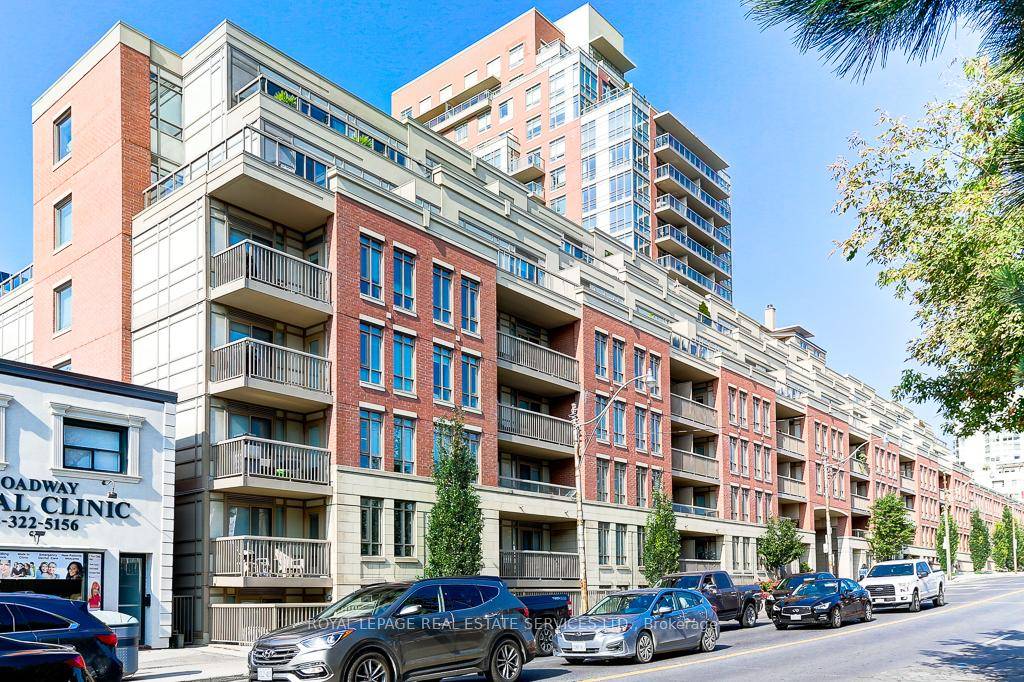Welcome to the prestigious Residences of 900 Mount Pleasant where luxury, functionality and convenience come together in perfect harmony.