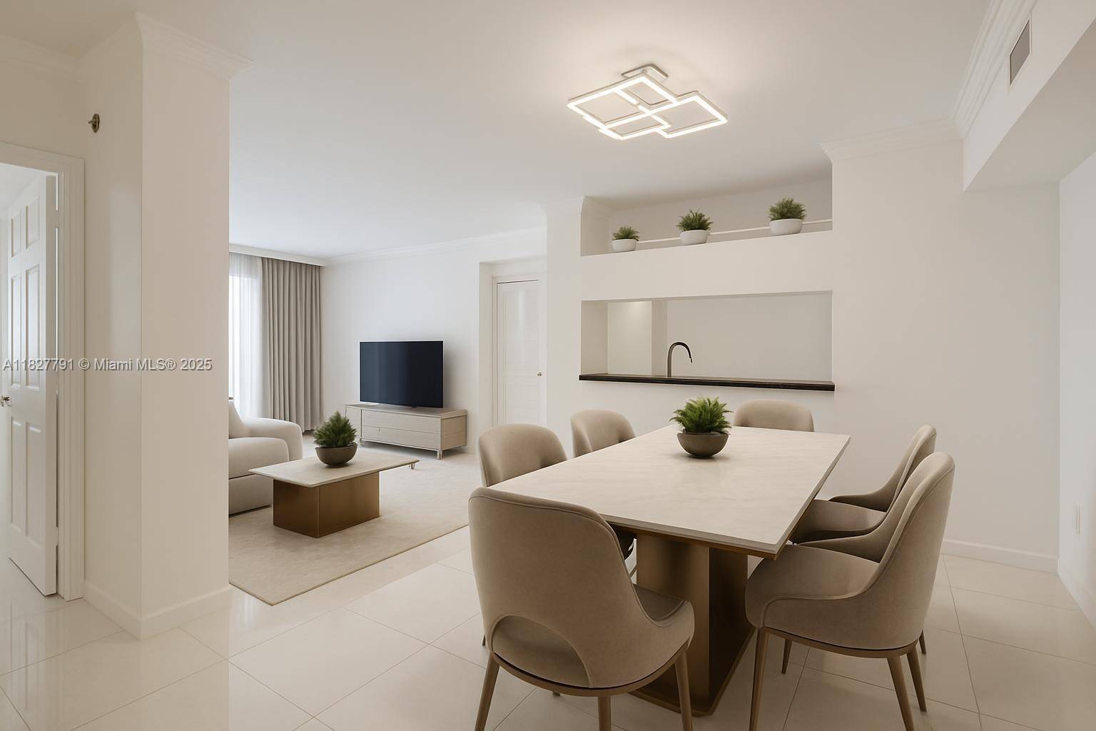 Live the Sunny Isles lifestyle at Porto Bellagio !