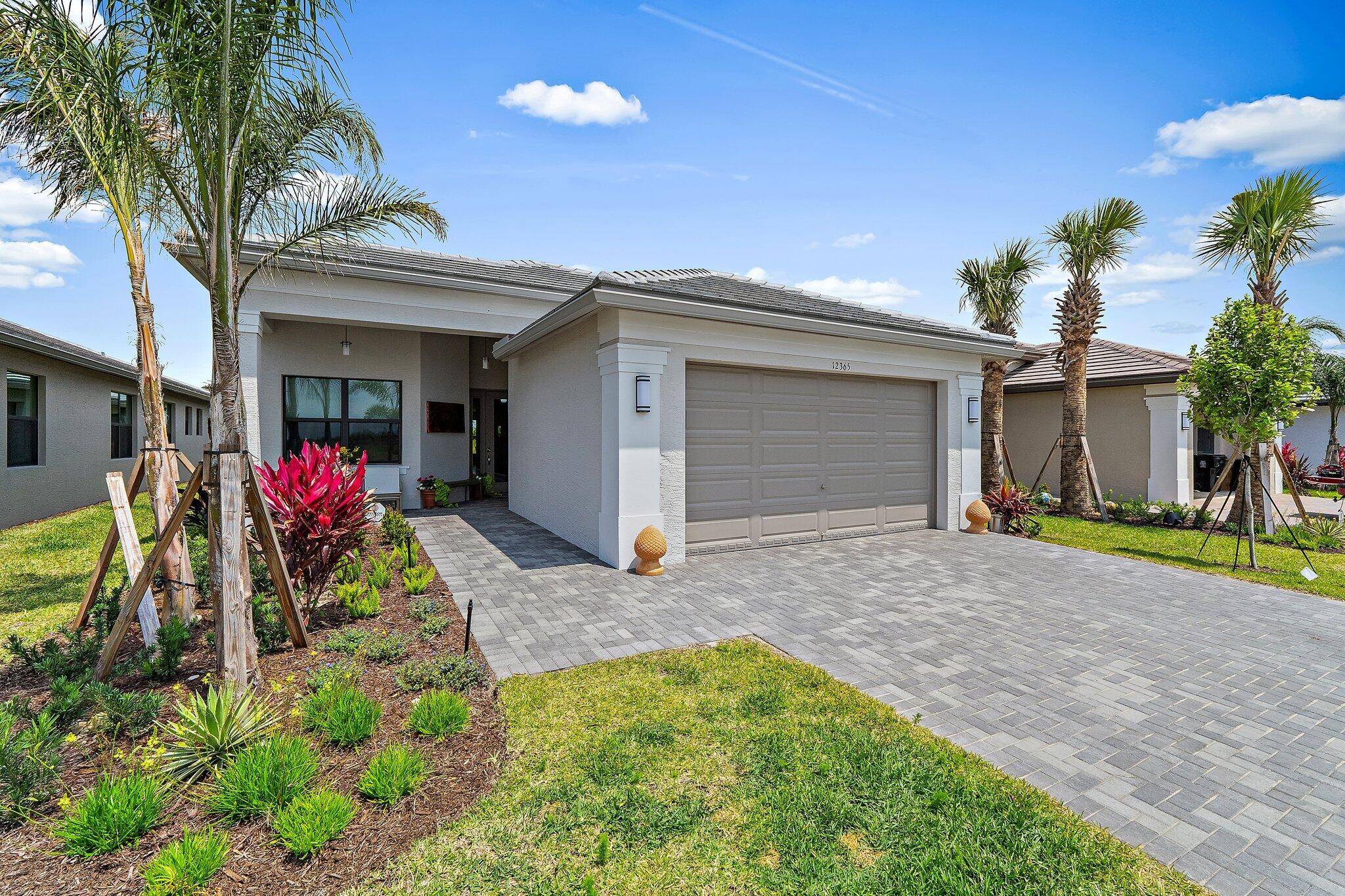 Valencia Parc at Riverland offers the Ultimate 55 Resort Style Living with a beautiful 34, 000 square foot Clubhouse and numerous amenities.