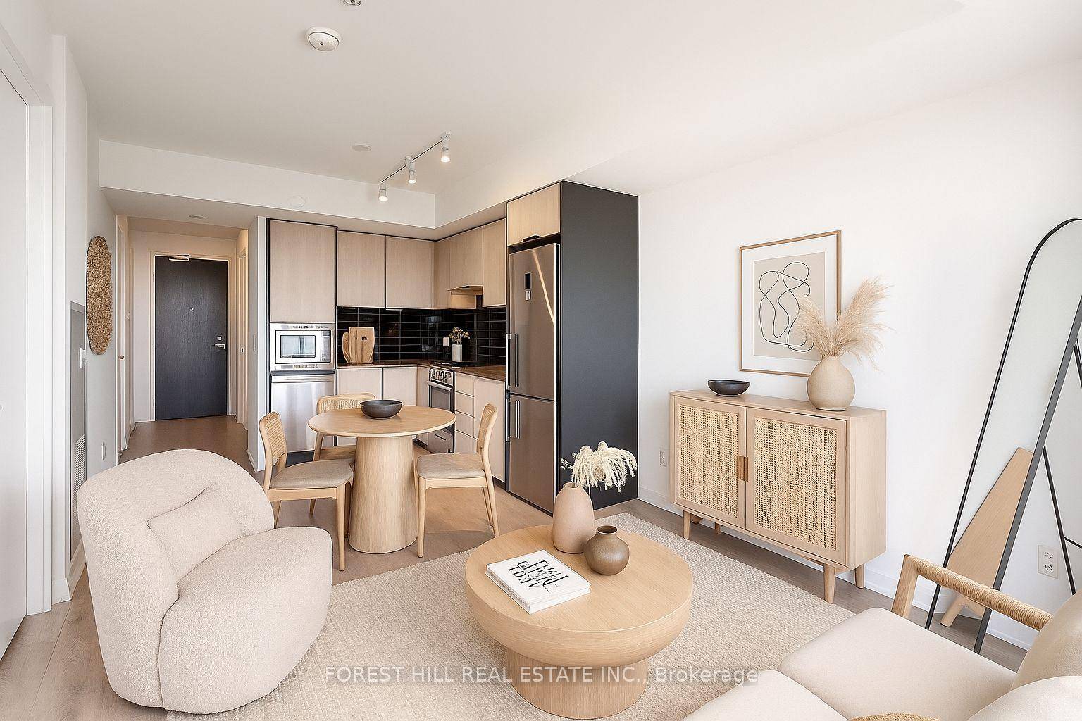 Welcome to Teahouse Condos at 501 Yonge St, a landmark development by Lanterra.