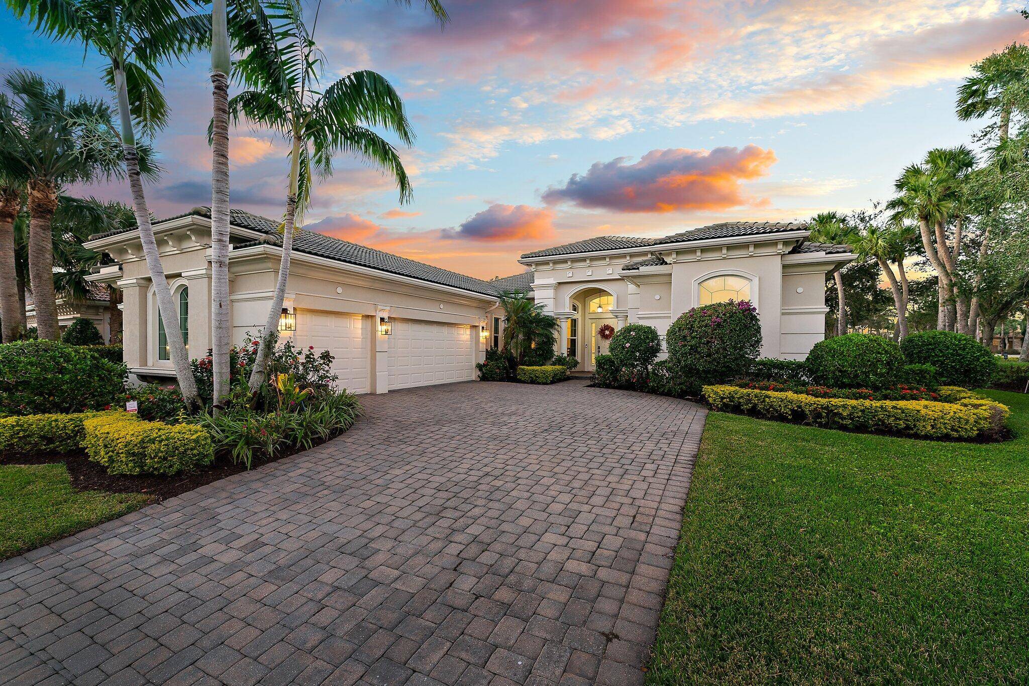 One of the Newest homes in Jupiter Country Club !
