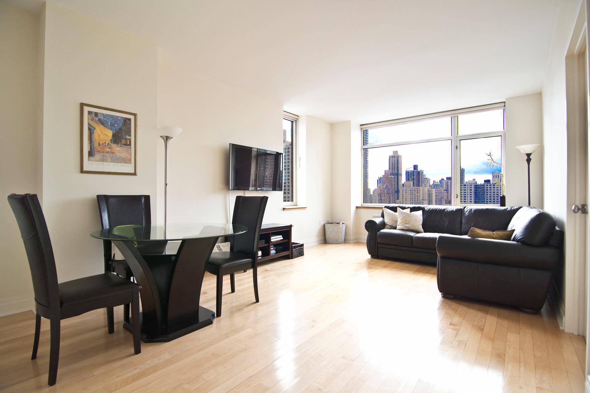 Welcome to 1760 Second Avenue, Unit 20B !