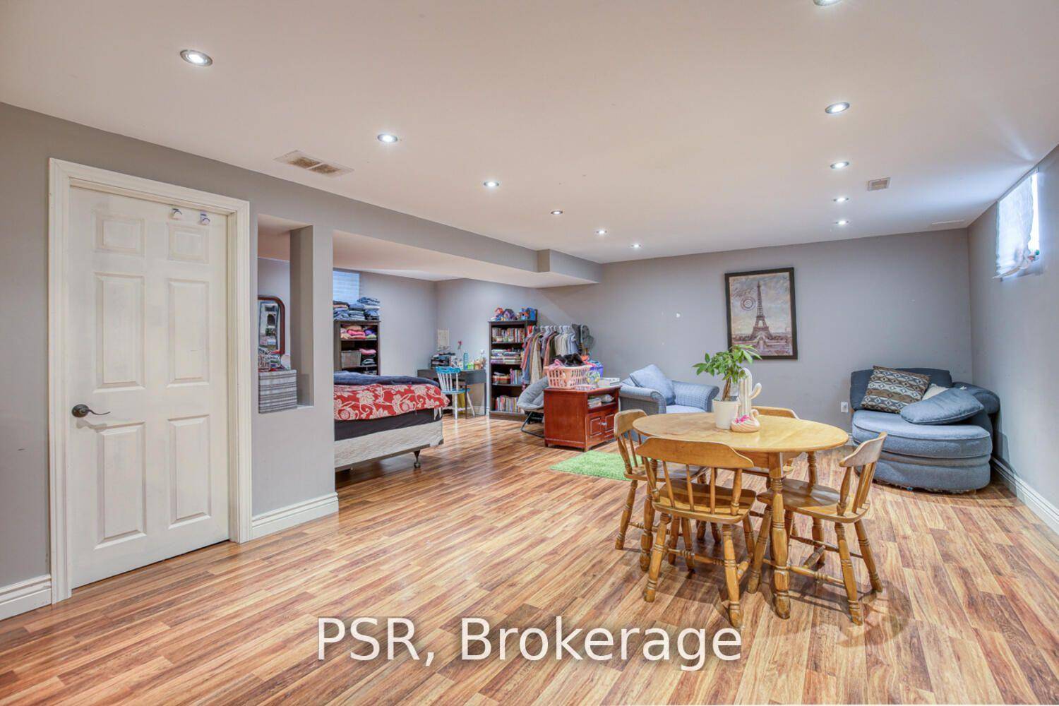 Welcome To 38 Huck Crescent, Located In Kitchener Just Minutes Away From The Boardwalk.