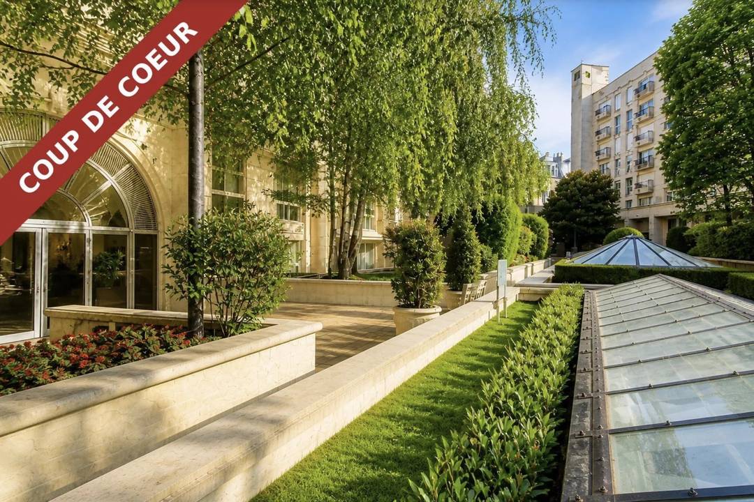 Elegant 4-Room Apartment in Muette, Paris 16ème