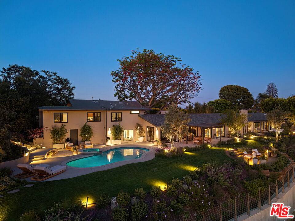 7840   Torreyson Dr 4BR Hollywood Hills East La