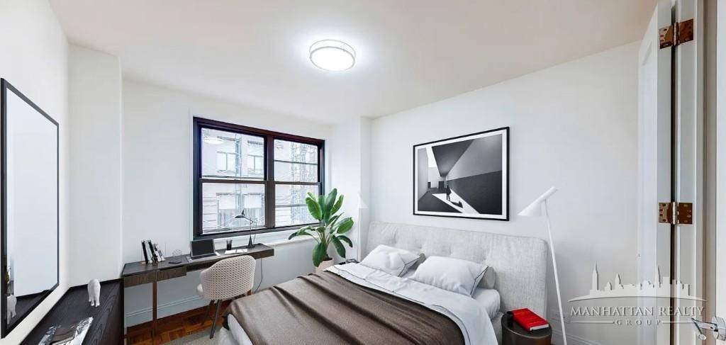 Nestled in the heart of 5th Avenue, this building offers the quintessential New York living experience with a blend of classic charm and modern convenience.