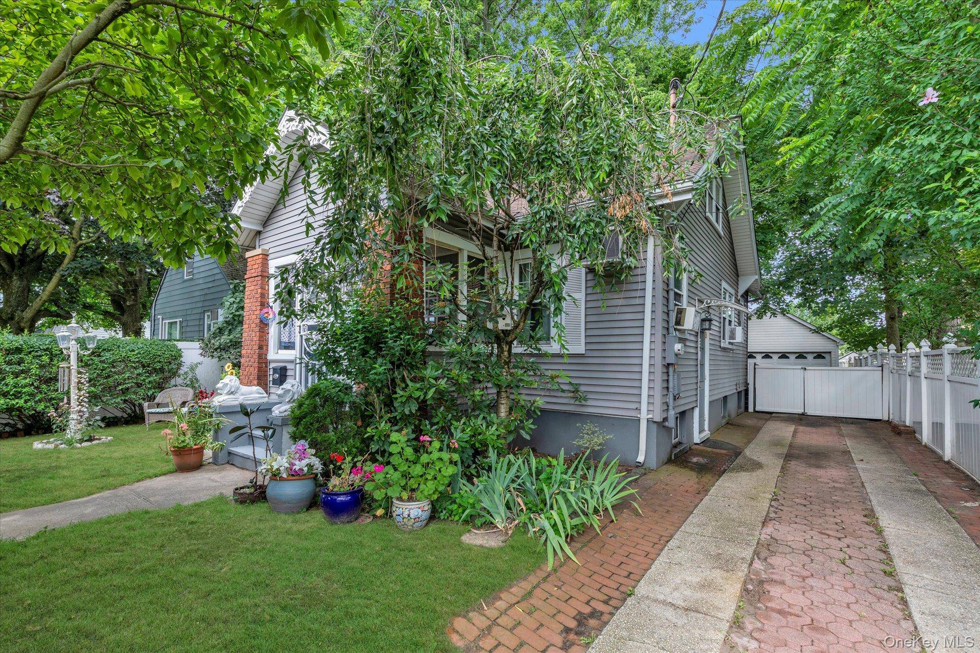 Great For Multi Generational Living !