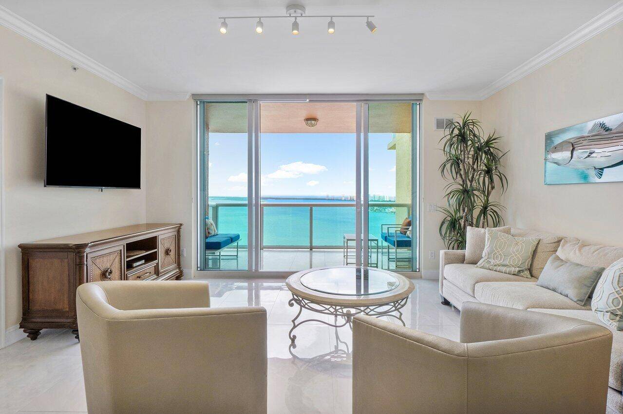 Panoramic 22nd floor Intracoastal ocean views !
