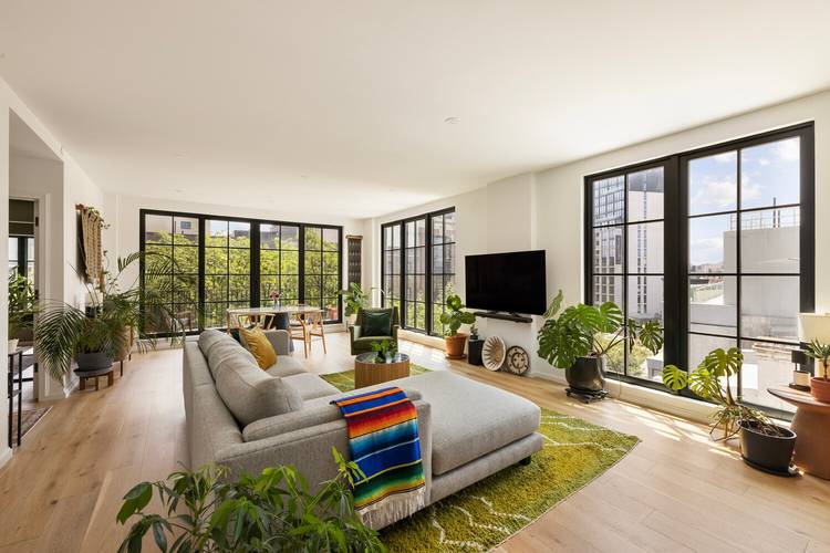 An unbelievable opportunity awaits at 532 Clinton Ave, a luxury condominium at the nexus of Clinton Hill, Fort Greene, and Prospect Heights.