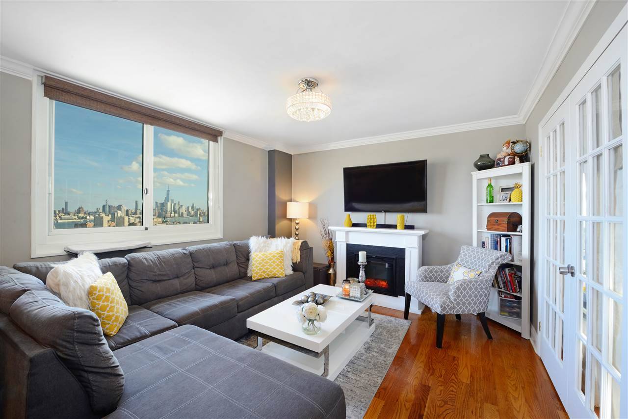 100 MANHATTAN AVE Condo New Jersey