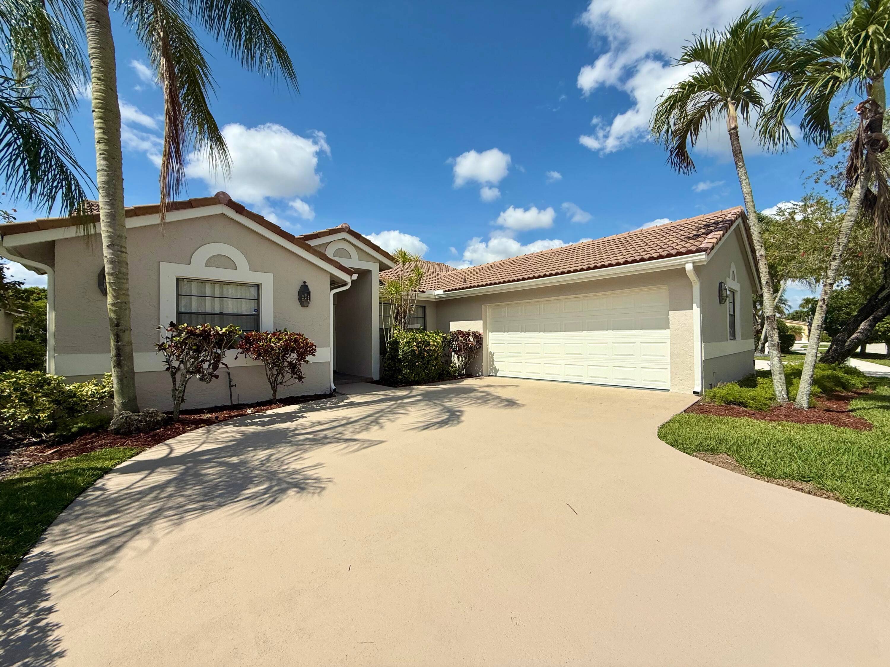 Freshly painted 4 Bedroom 2 Bathroom home in the desirable gated community of Wedgewood Estates !