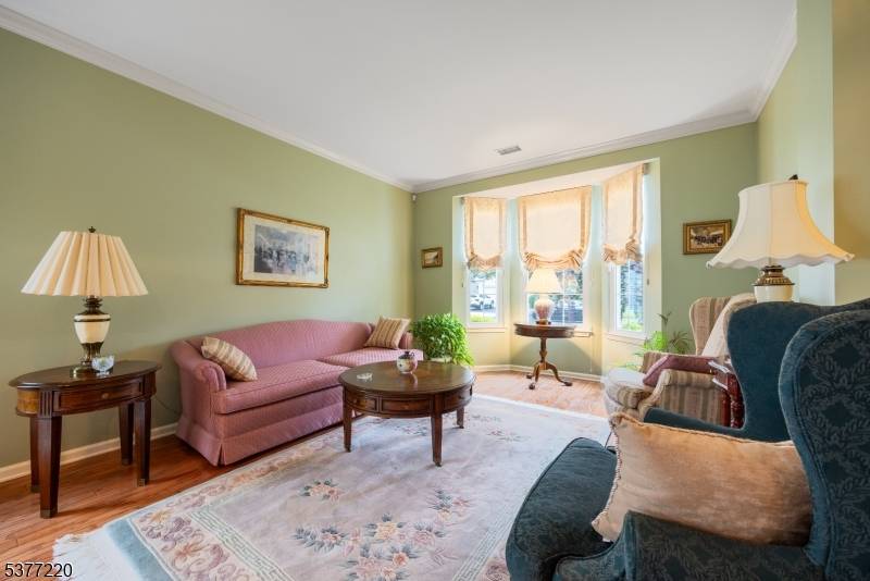 Built in 2003, this spacious Bonaire model in the Four Seasons Community features 2 bedrooms, 2 full baths and a finished 2 car garage.