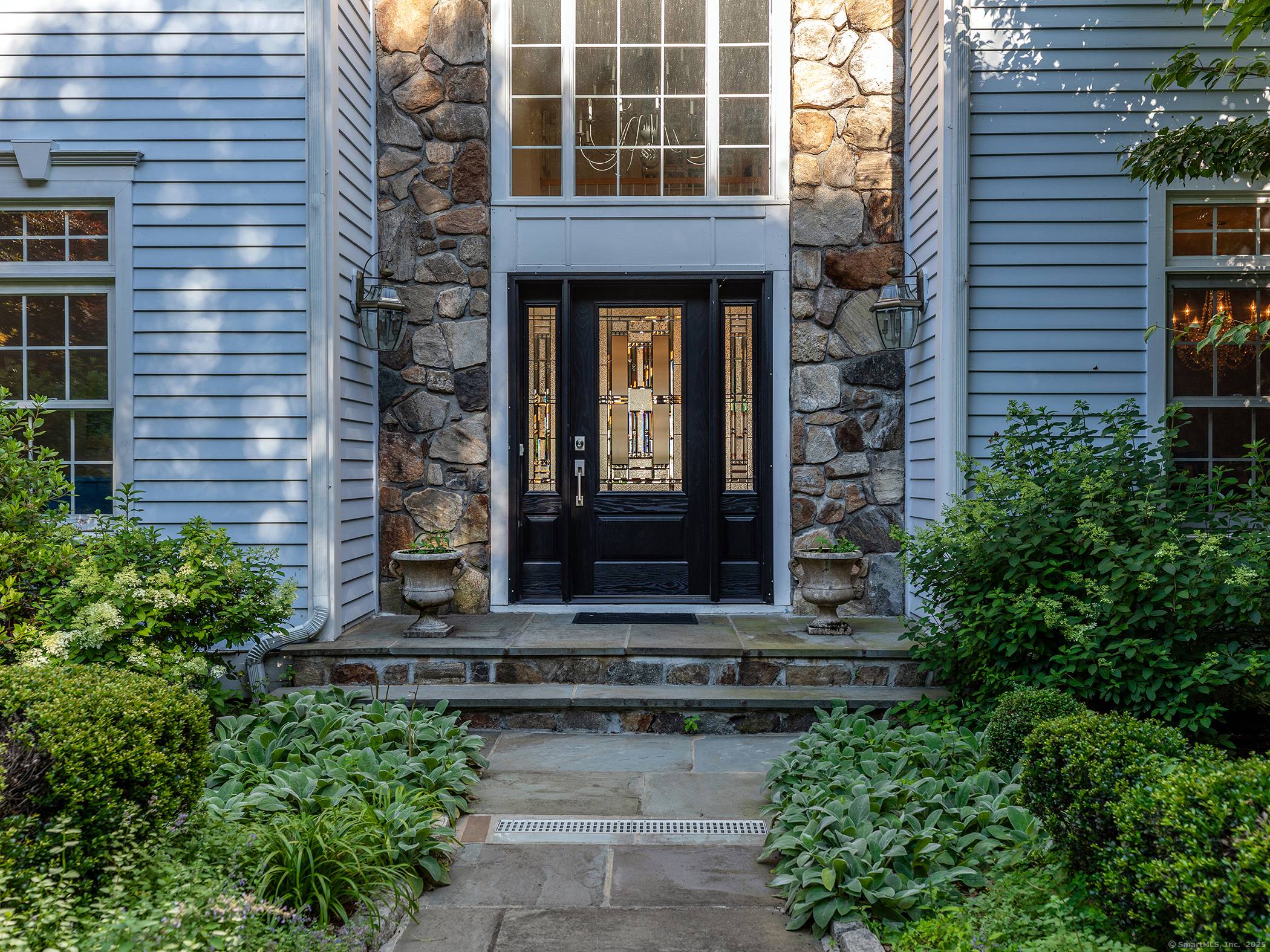 Lovely well maintained colonial just minutes to town.
