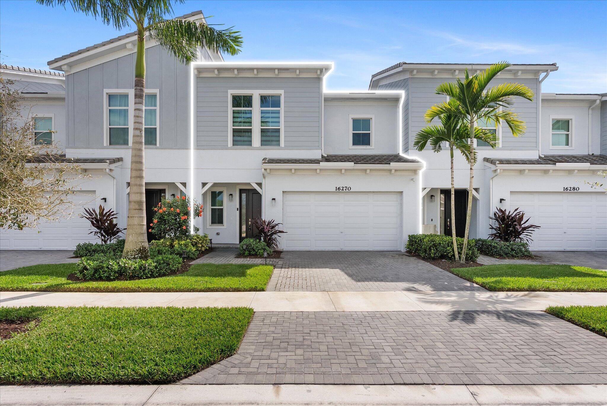 Welcome to this stunning 3 bedroom, 2 bath home in vibrant Westlake, FL !