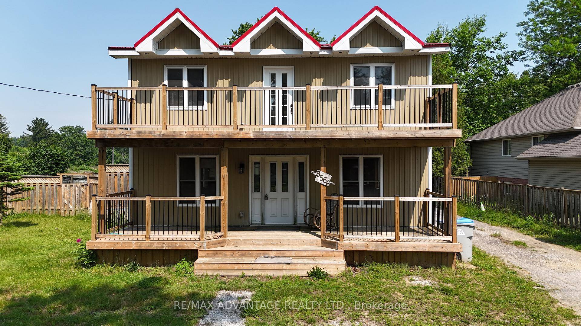 Spacious 2 Storey Home on Deep Lot in Mount Brydges Ideal for Investors or Growing FamiliesWelcome to 8566 Glendon Drive, a substantial 2 storey residence located in the heart of ...