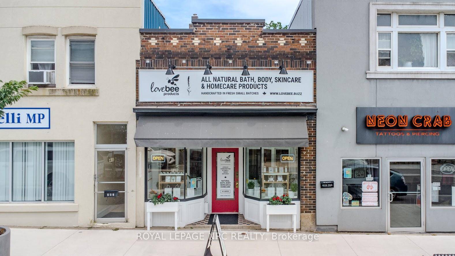 Wonderfully renovated commercial building in the heart of a rejuvenating Bridgeburg commercial district.