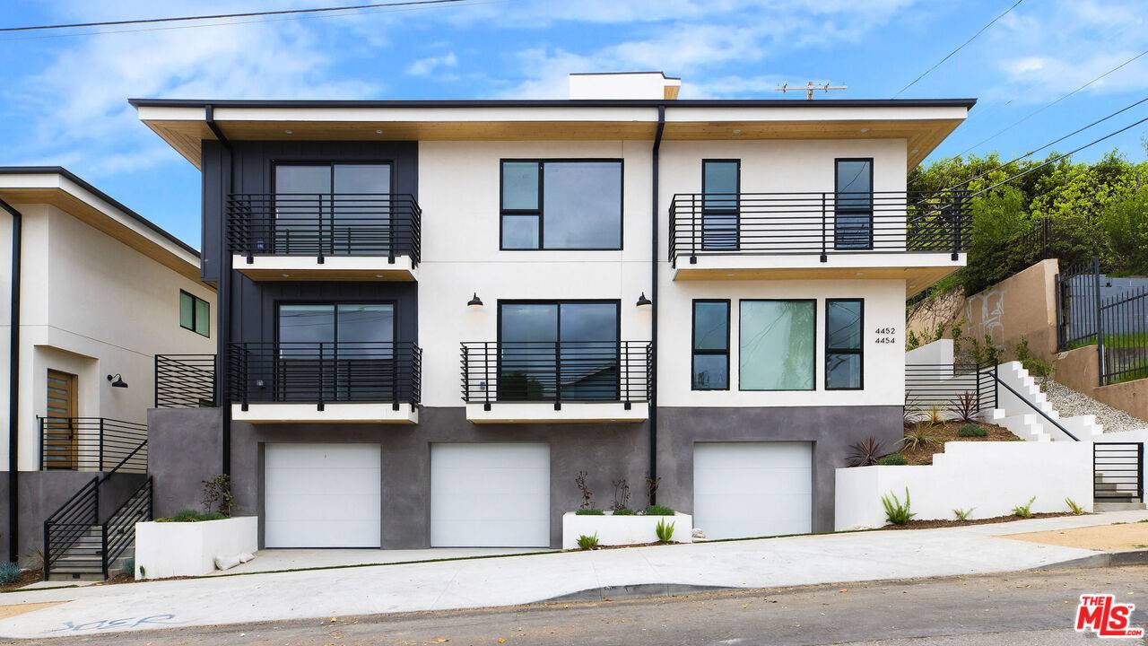 4454 1/2  Clinton St 1BR Mid Wilshire La