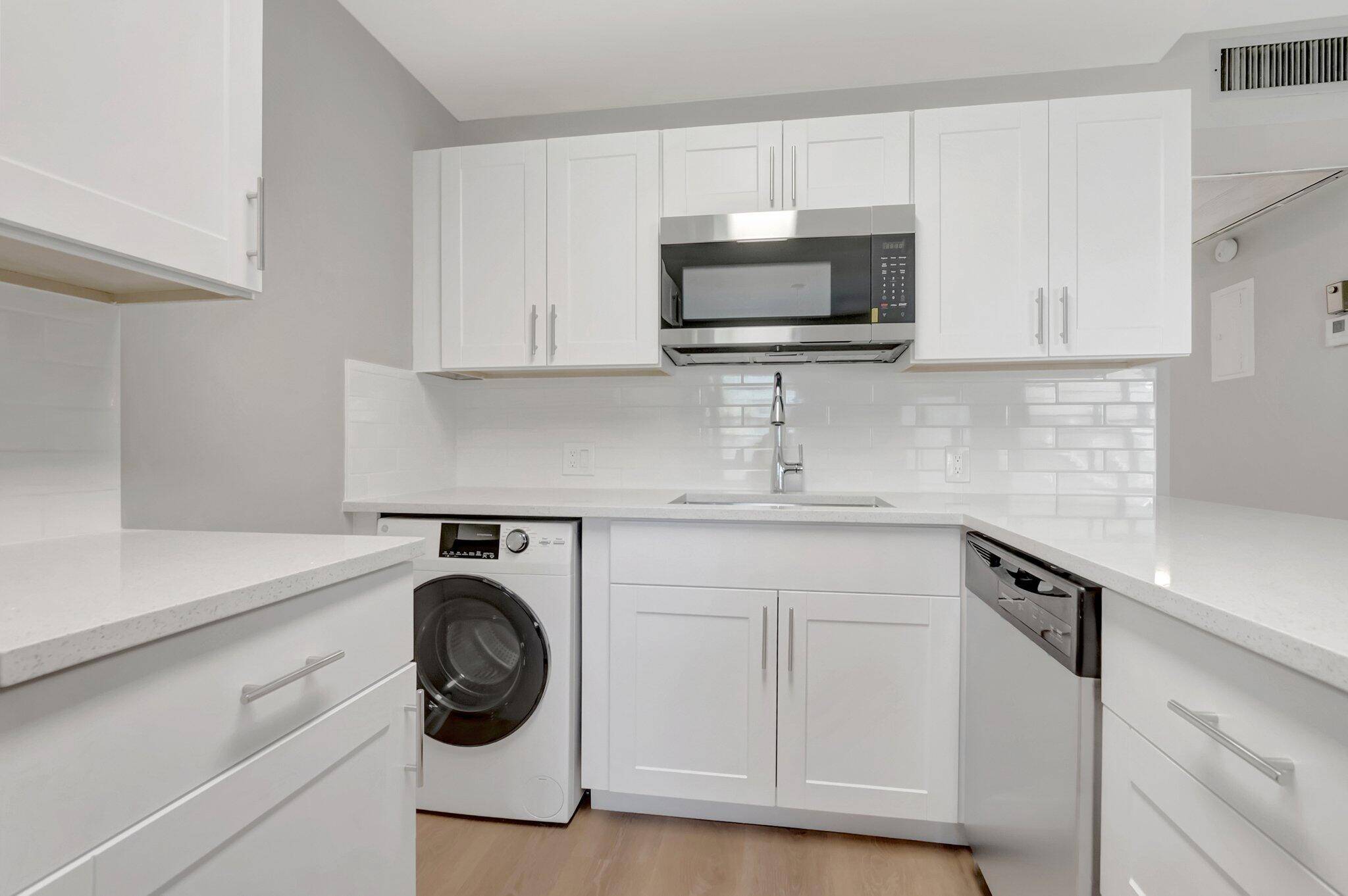 In Unit Washer and Dryer !