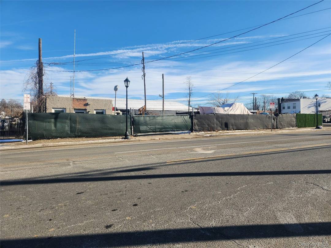 Commercially zoned C contractor yard available for sale or lease at 659 Woodfield Rd, West Hempstead.