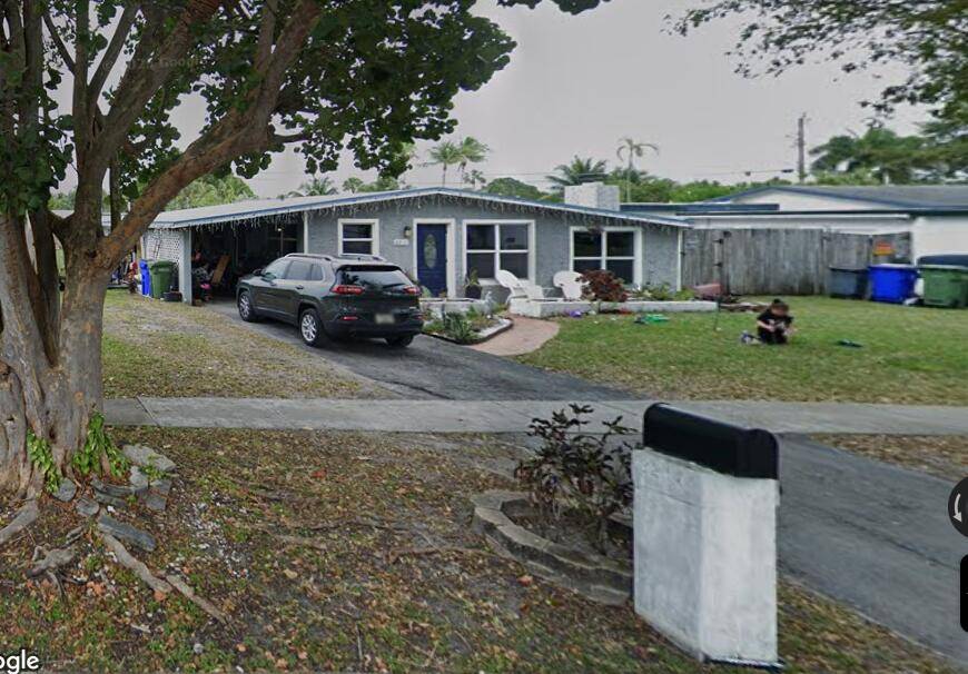 Charming Margate Home with Pool Spacious Backyard !