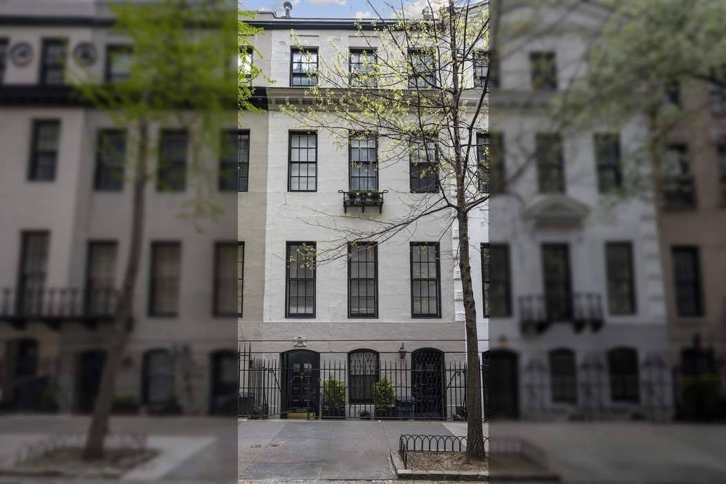 A rare opportunity awaits at this exceptional 20 foot wide residence in Manhattan's prestigious Turtle Bay neighborhood.