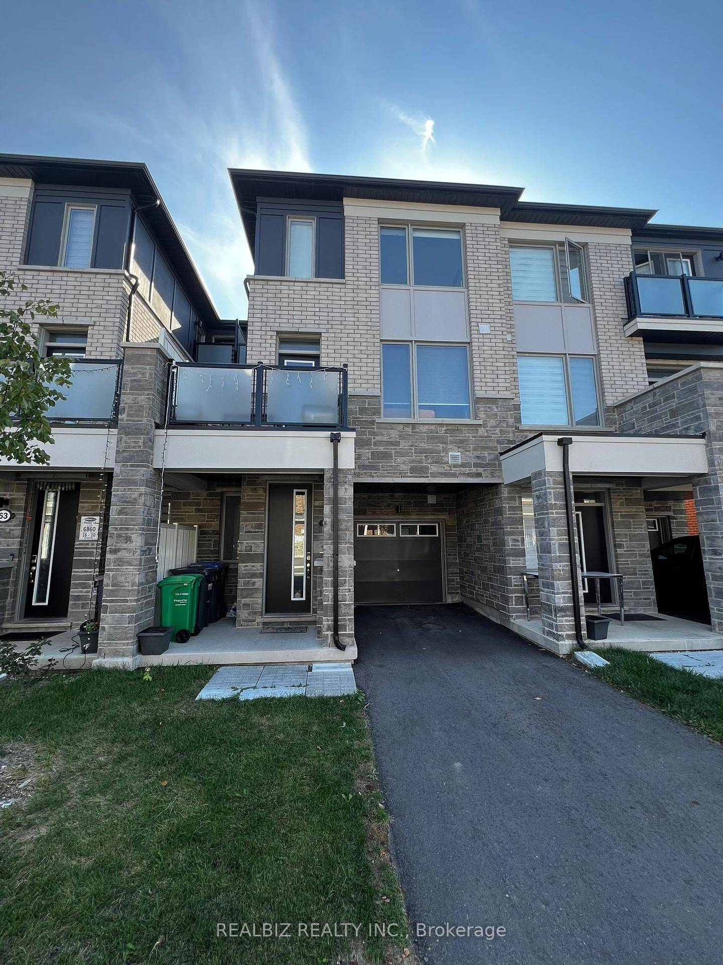 Welcome to 65 Keppel Circle,, a beautiful freehold townhouse built by Mattamy Homes.