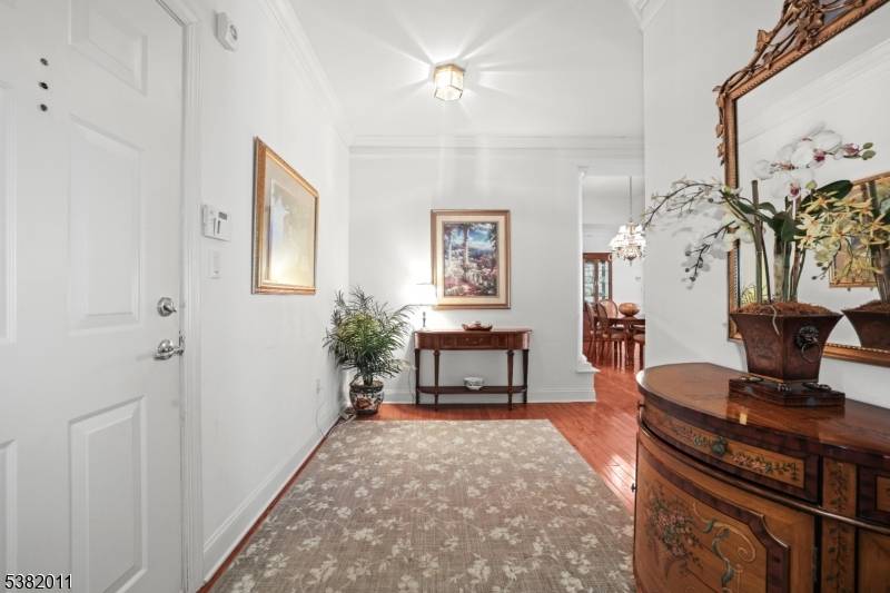 Looking for one floor living that's spacious, bright, and just a touch of fabulous ?