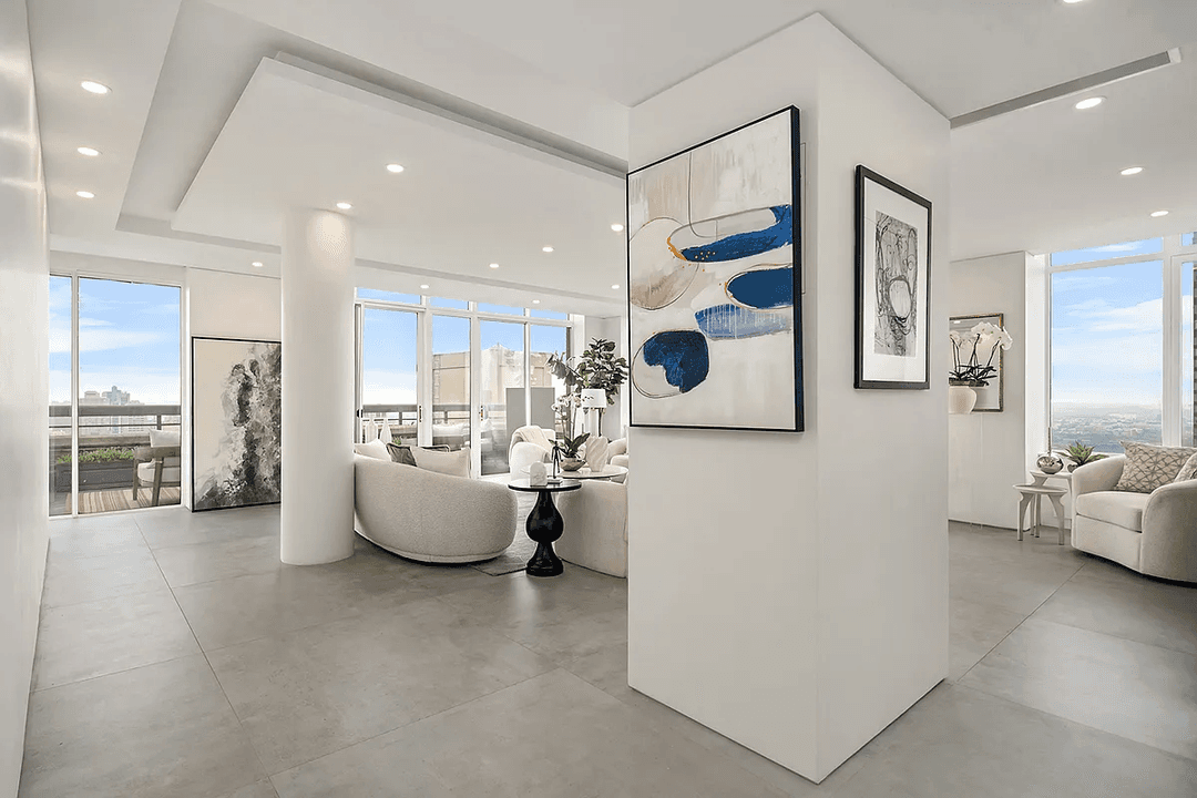 Where Sunrises Meet Soire es A Sky High Canvas at The Oxford Perched atop the 37th floor of The Oxford Condominium, Residence 37AD is a one of a kind, four ...