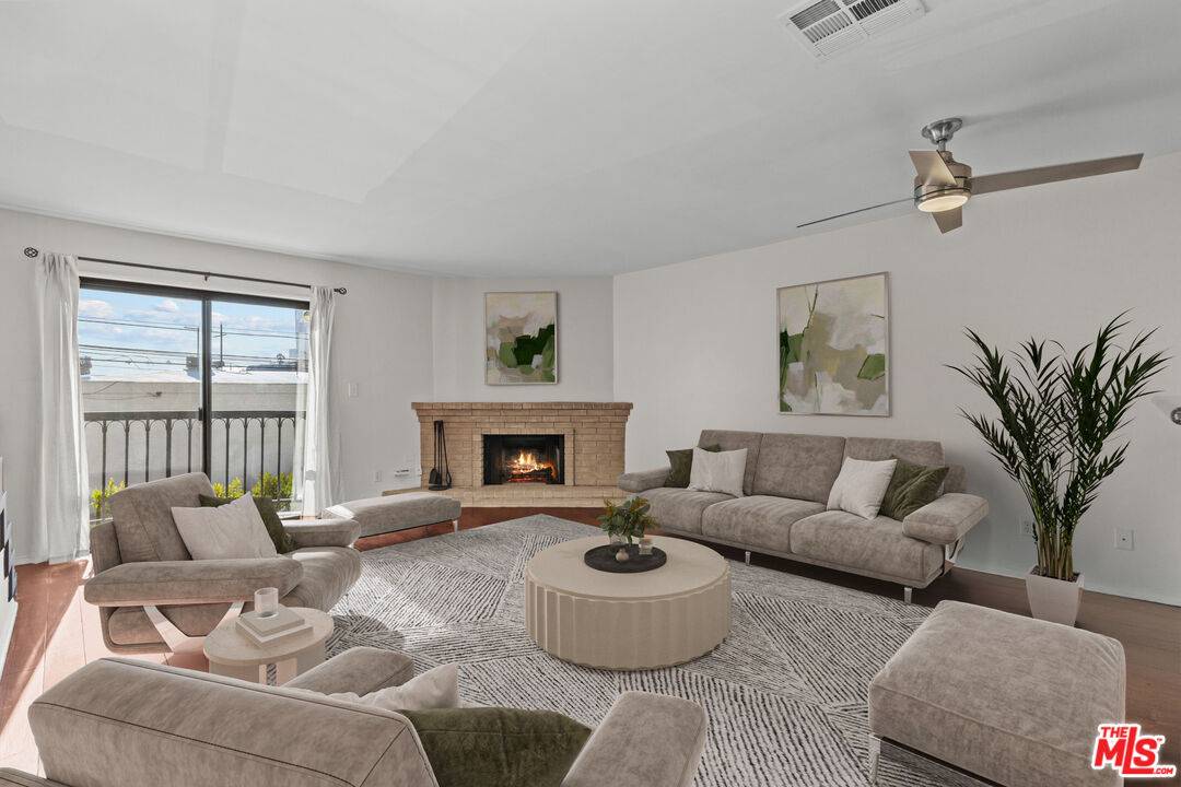 2480   Penmar Ave 2BR Marina Del Rey La