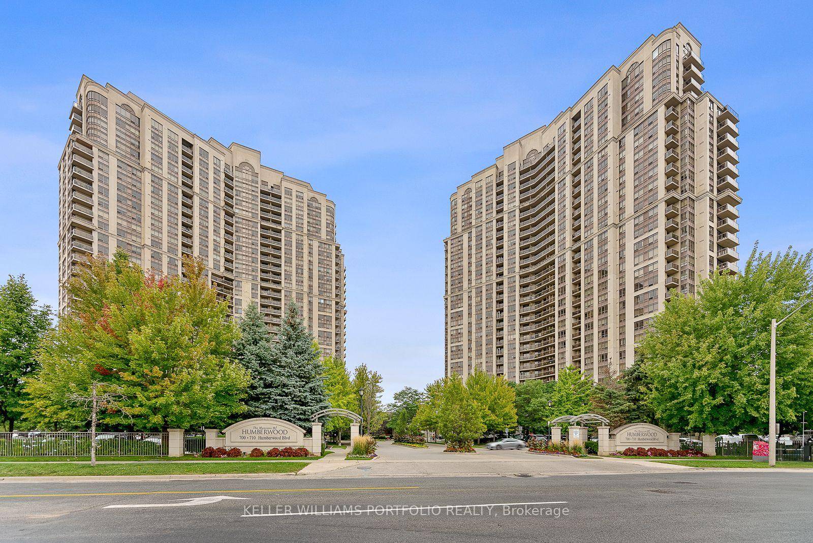 Gorgeous 2 Bedroom, 2 Full Bath Condo With Beautiful View From 24th Floor at Mansions Of Humberwood !