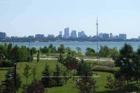 Lake Front Living ! Spacious Sunny Open Concept One Bedroom Den Dining Rm Suite.