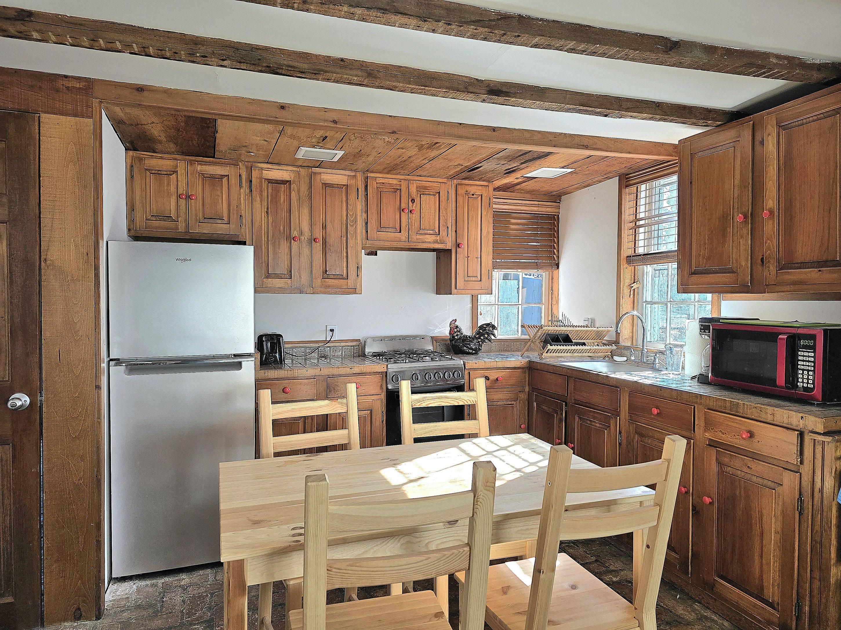 Cozy ground floor apartment in Sag Harbor Village.