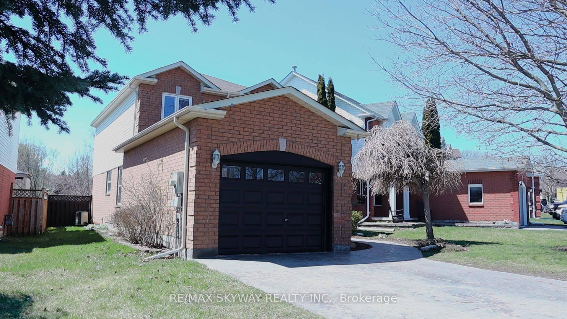 Welcome to 10 Elephant Hill Dr, located in the highly demanding neighborhood of Bowmanville.