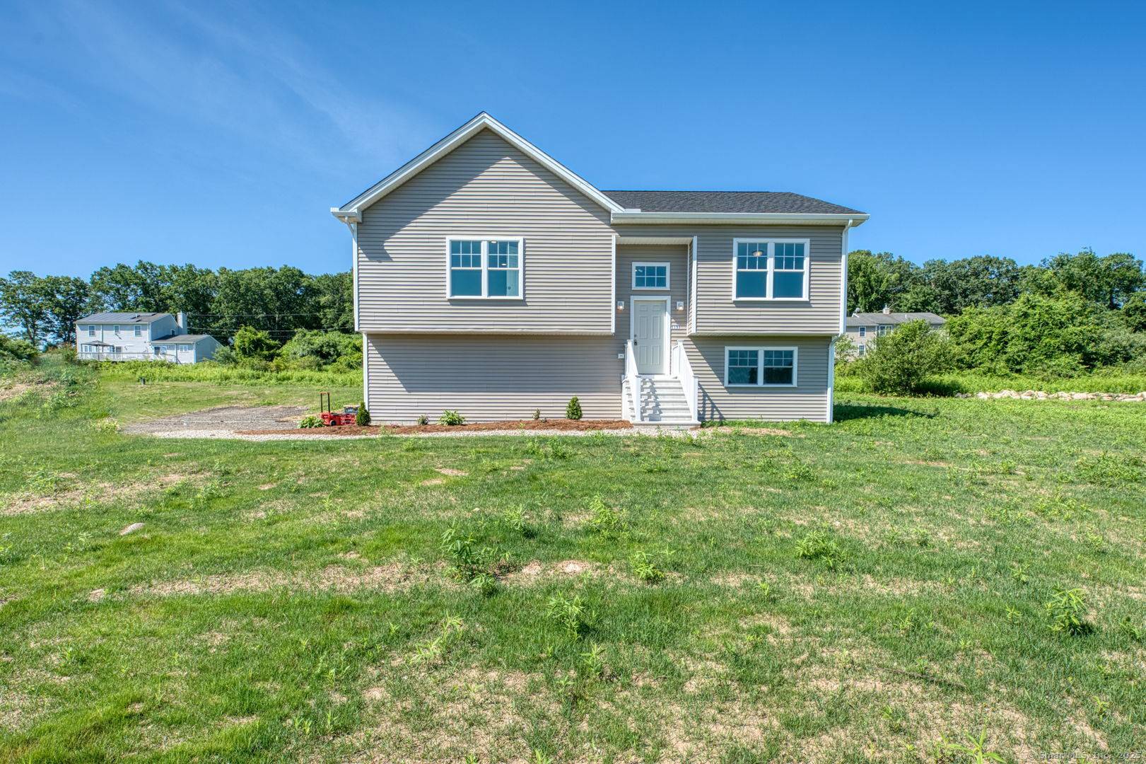 To Be Built Expected completion December 2025 January 2026 Split Level home, with an open kitchen dining living area.