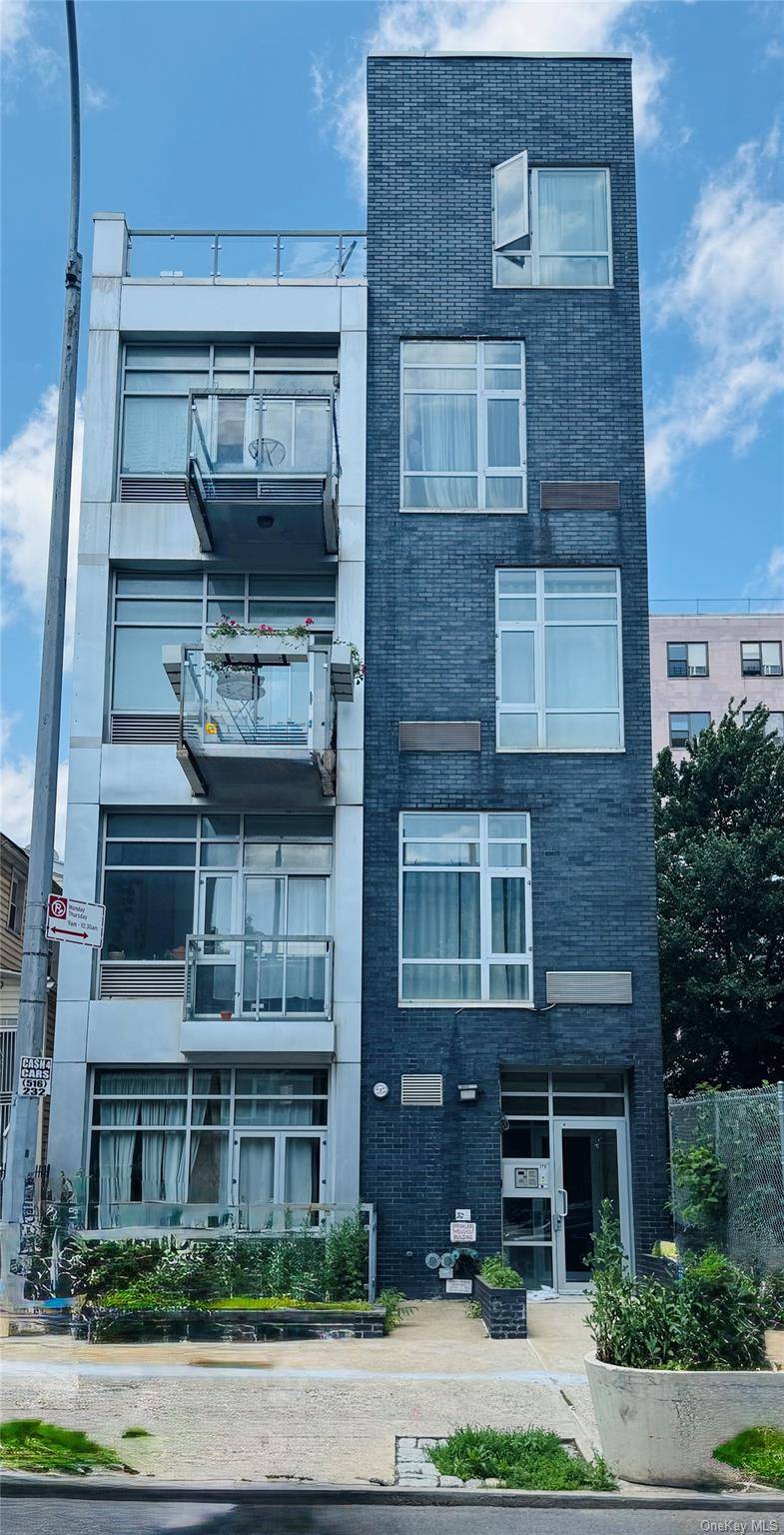 Welcome to 179 Monroe St, Apt 1A Discover this stylish 2 bedroom, 1 bath duplex condo featuring a versatile nook perfect for a home office or family room.