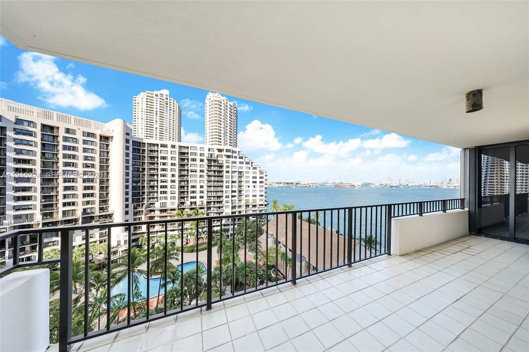 Captivating north facing views unveil serene, glistening water vistas amp ; unforgettable Miami sunsets.