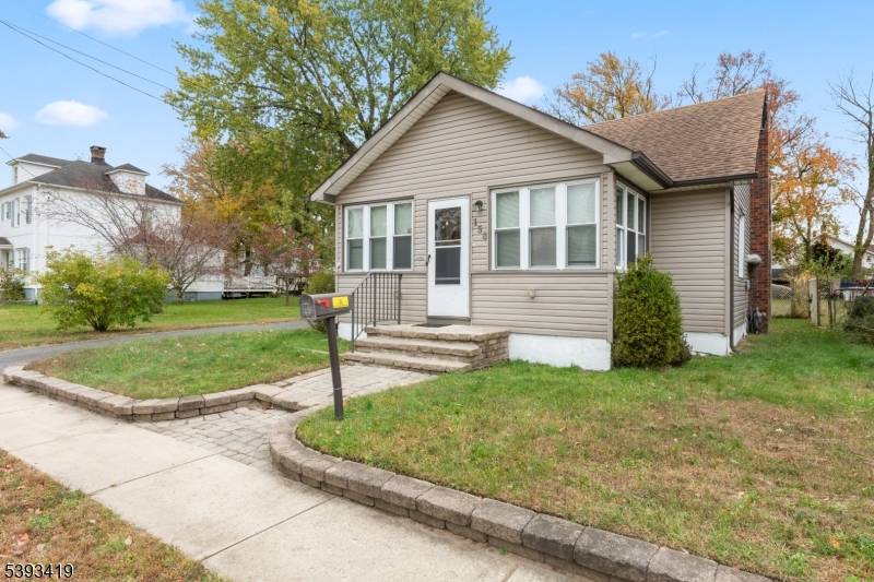 Welcome to this well maintained Cape in the West Keansburg section of Hazlet offering approximately 1, 920 square feet of living space.