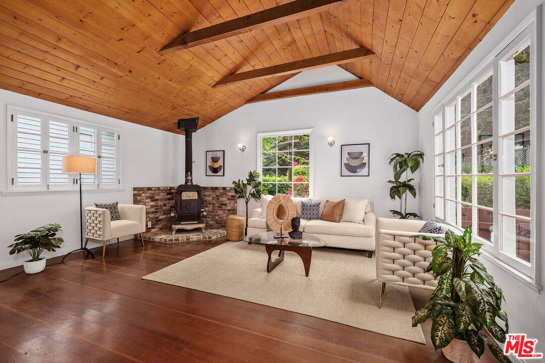 10545   Selkirk Ln 2BR Bel Air La