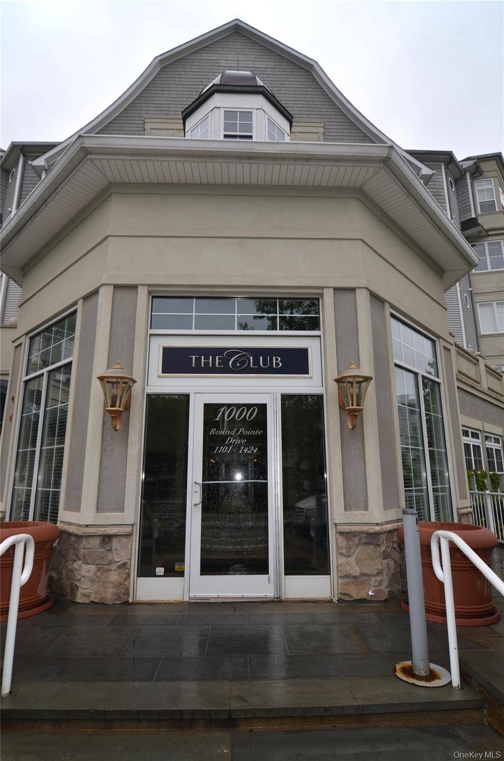 THIS IS A PICTURESQUE PANORAMIC PRISTINE HOME LOCATION.