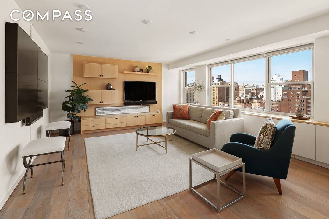 Welcome to this thoughtfully designed and impeccably renovated 1 bedroom, 1.
