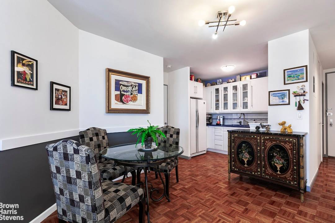 High Floor Large Renovated One Bedroom amp ; 1.