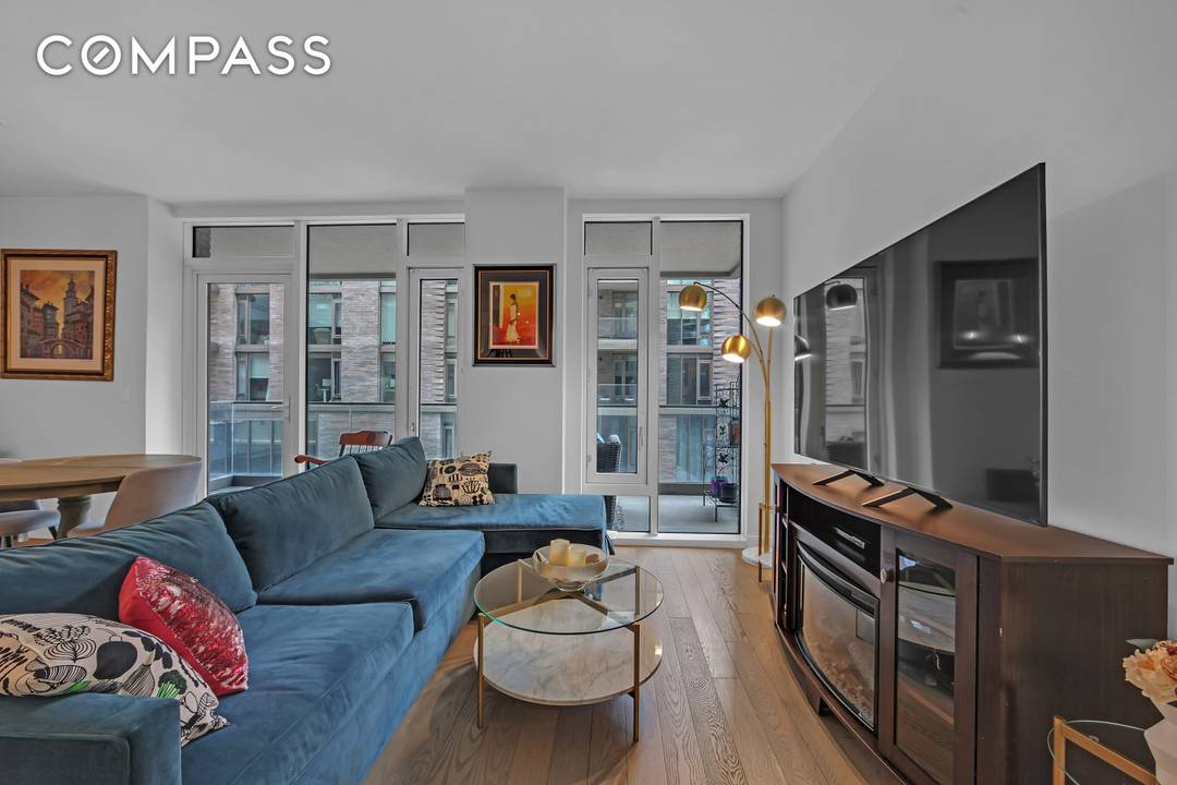 Welcome to the Charlie West Condominium.