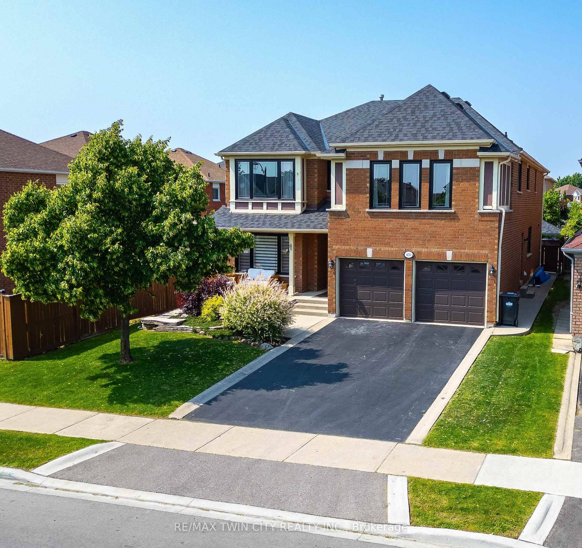 Welcome to 670 Peter Robertson Blvd, a beautiful 4 bedroom, 3.