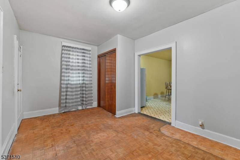 Reduced Price ! Charming Single Family home available.