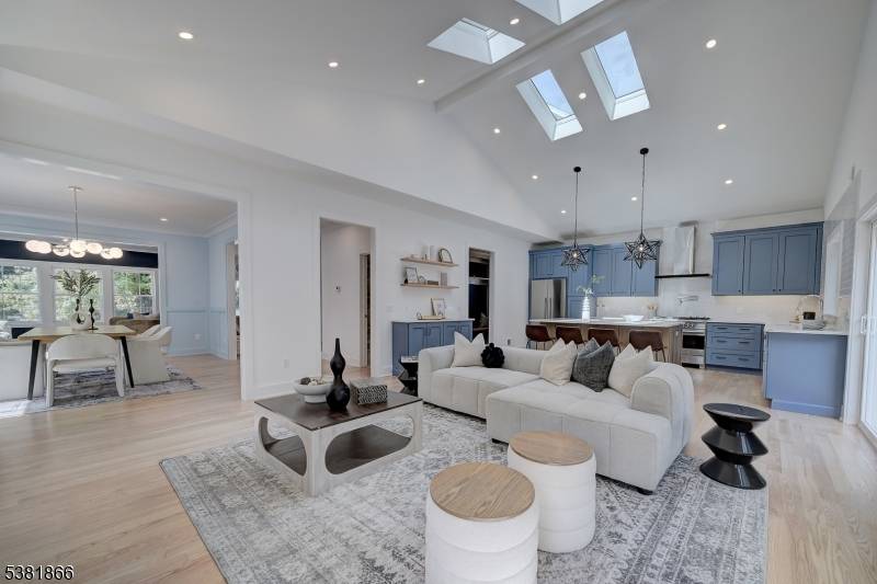 New Construction in Maplewood A Custom Home Awaits !