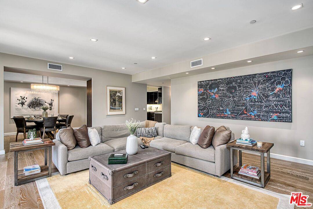 441  S Barrington Ave 3BR Brentwood La