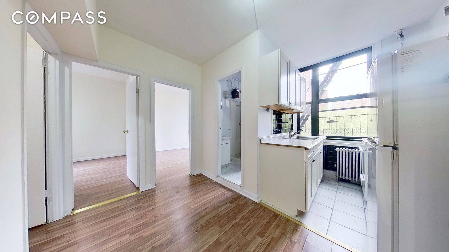 Perfect apt for shares, apt features Bright light Eat in kitchen Live in super Great neighborhood F Train